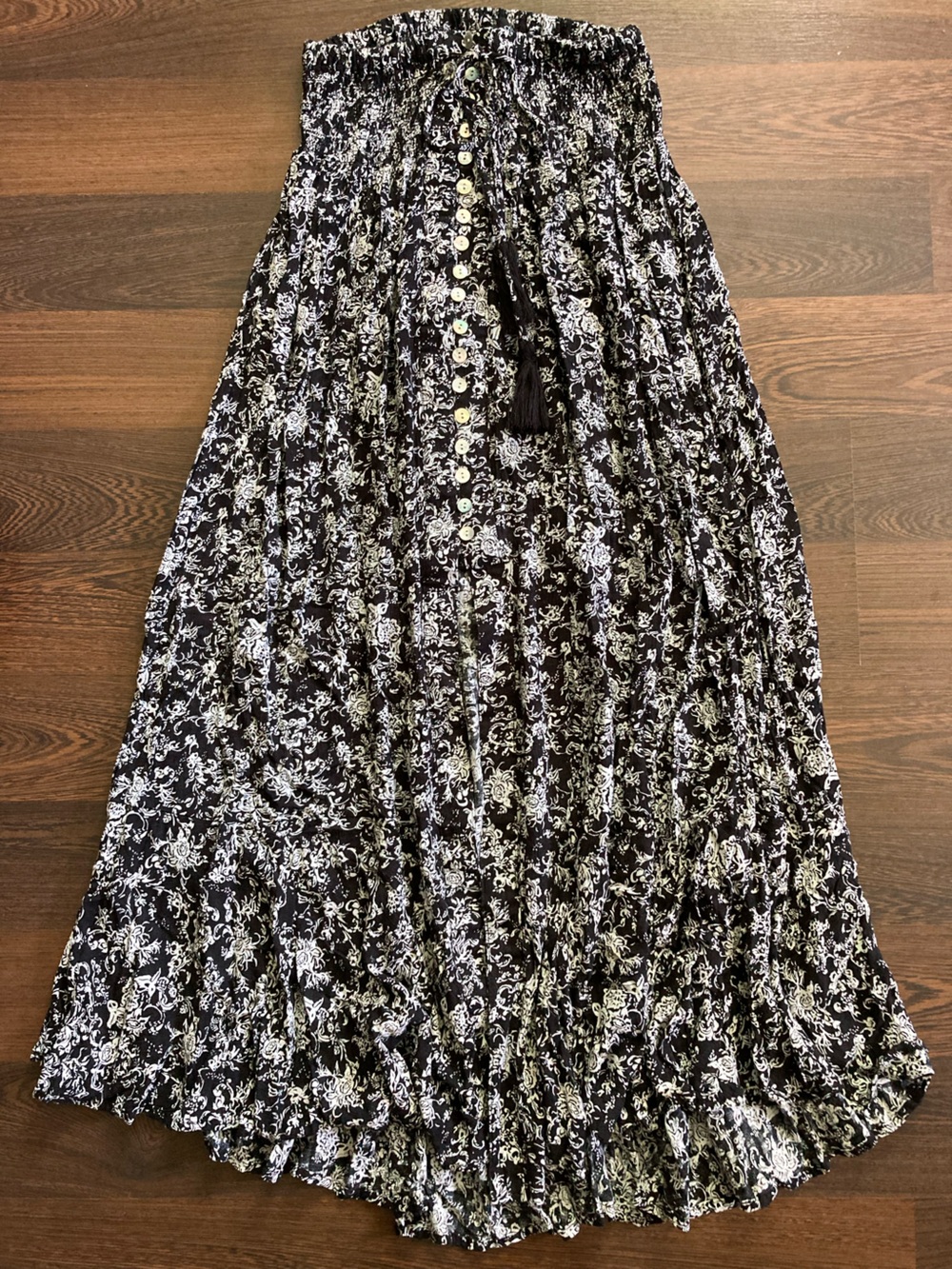 Cynthia Rowley Maxi Skirt w Abalone Shell Button Front and Slit - Breezy Rayon